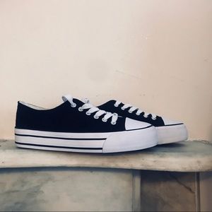 NWOB Platform Sneakers